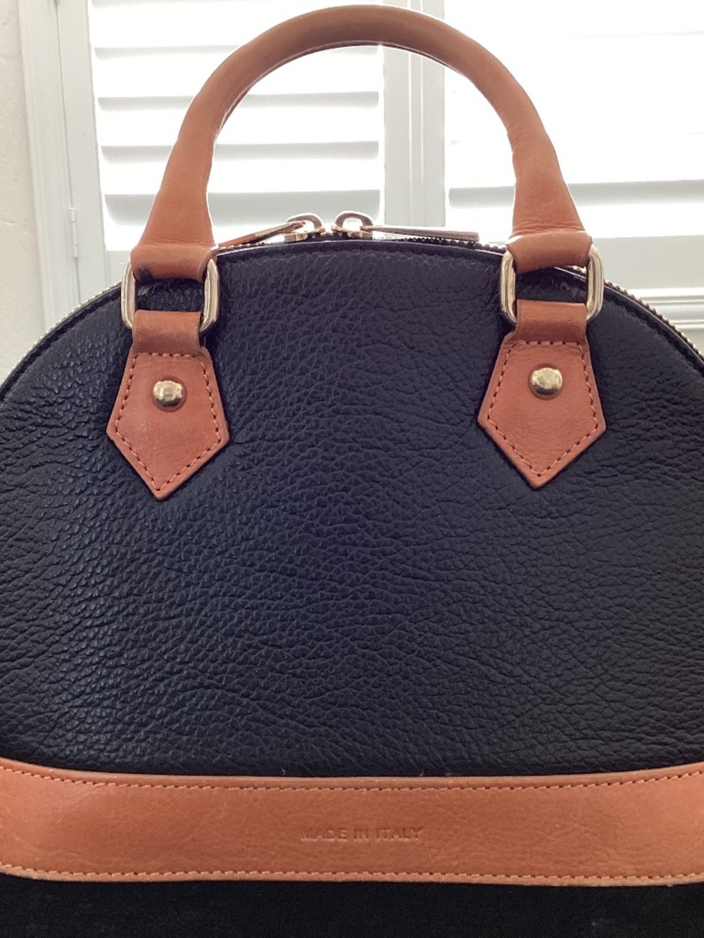 Divina Firenze handbag, black leather